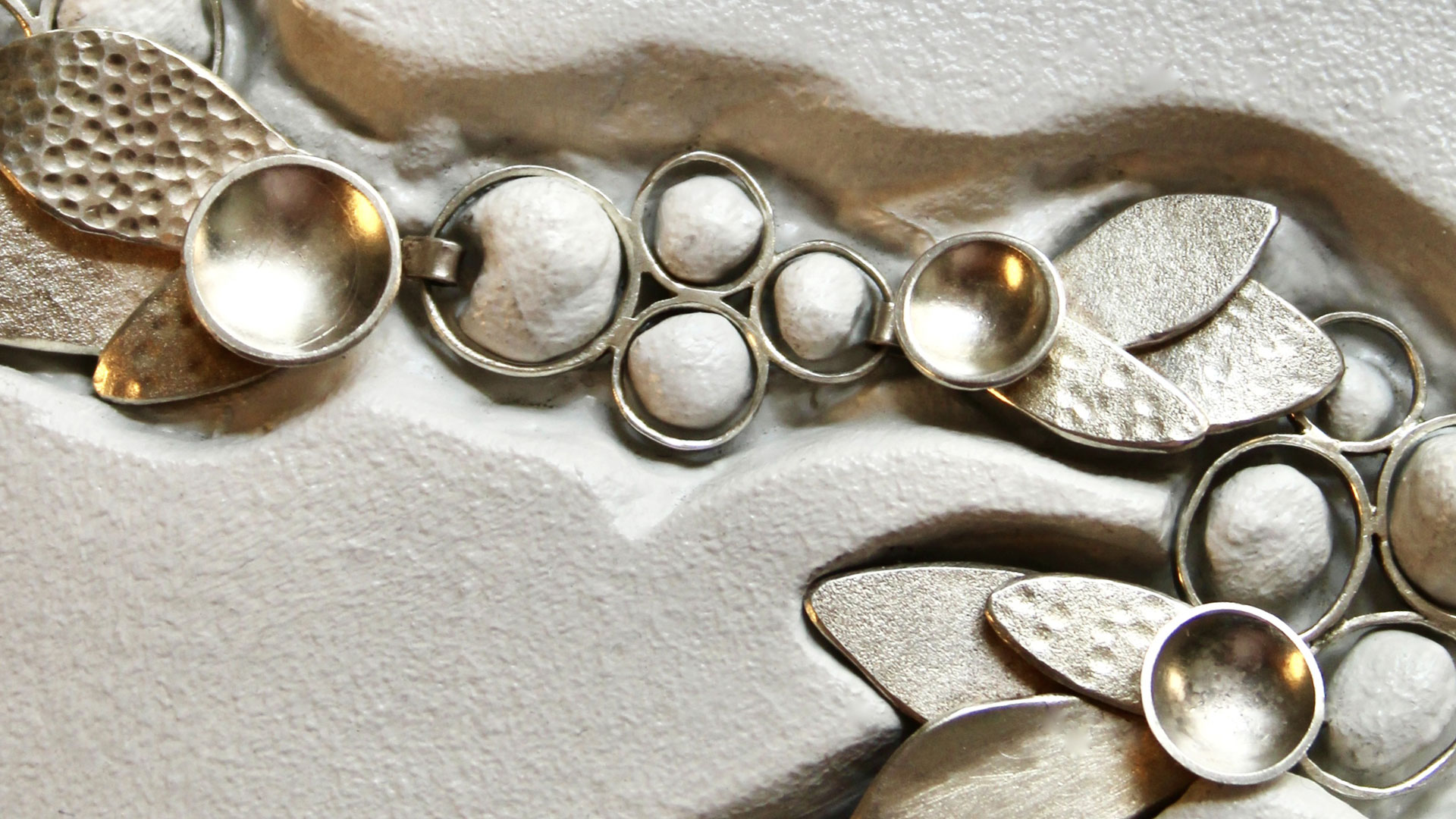 Simone Bartels Fliegenkette